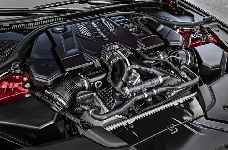 New 2018 BMW M5 image gallery