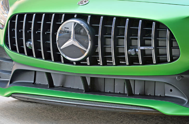 2017 Mercedes-AMG GT R image gallery