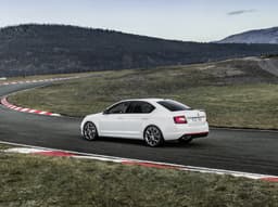 2017 Skoda Octavia RS image gallery