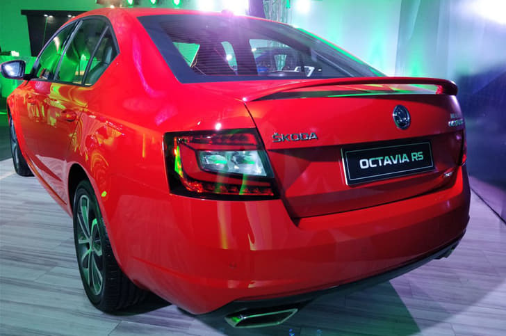 2017 Skoda Octavia RS image gallery
