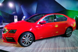 2017 Skoda Octavia RS image gallery