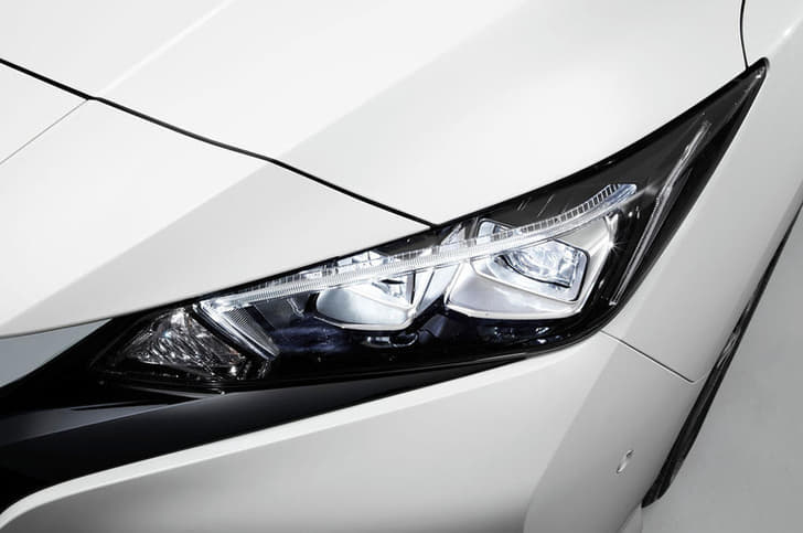 2018 Nissan Leaf image gallery