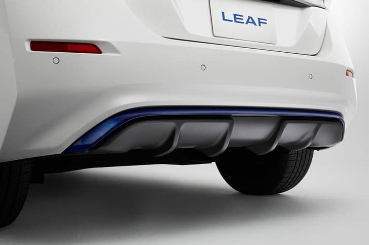 2018 Nissan Leaf image gallery
