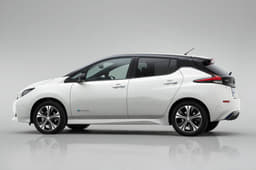 2018 Nissan Leaf image gallery