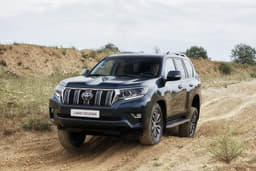 2017 Toyota Land Cruiser Prado image gallery