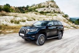 2017 Toyota Land Cruiser Prado image gallery