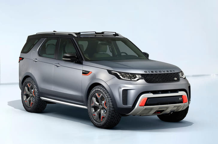 2017 Land Rover Discovery SVX image gallery