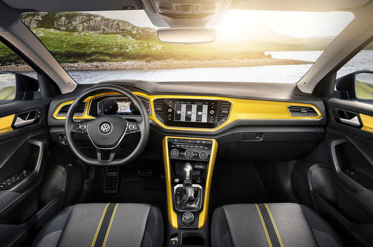 2018 Volkswagen T-Roc image gallery