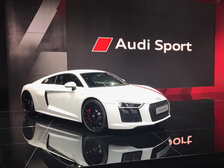 The rear-wheel-drive Audi R8 V10 RWS with 540hp.