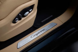 Porsche Cayenne Body Colored Bumpers
