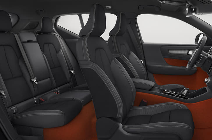 2017 Volvo XC40 image gallery