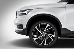 2017 Volvo XC40 image gallery