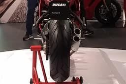 2017 Ducati SuperSport image gallery