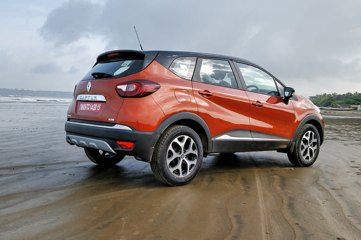 2017 Renault Captur image gallery