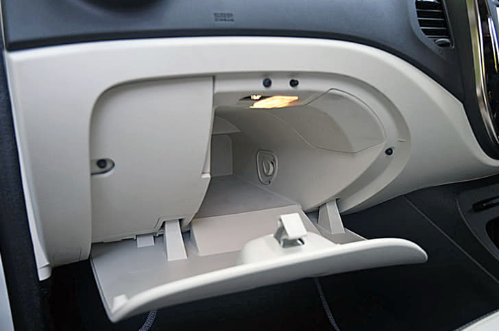 2017 Renault Captur image gallery