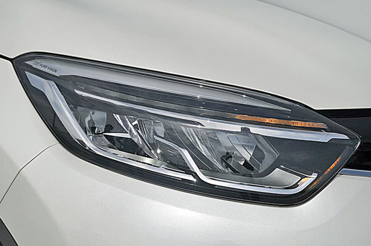 2017 Renault Captur image gallery