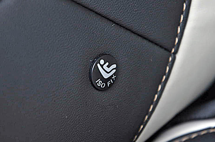 2017 Renault Captur image gallery