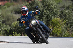 2018 Harley-Davidson Street Bob image gallery