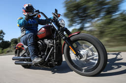 2018 Harley-Davidson Street Bob image gallery