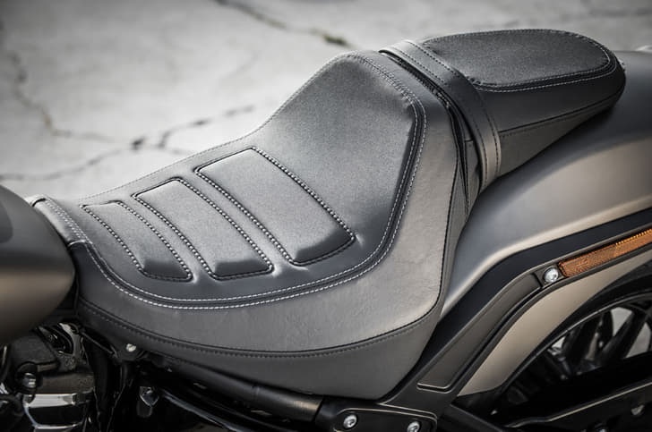 2018 Harley-Davidson Fat Bob image gallery