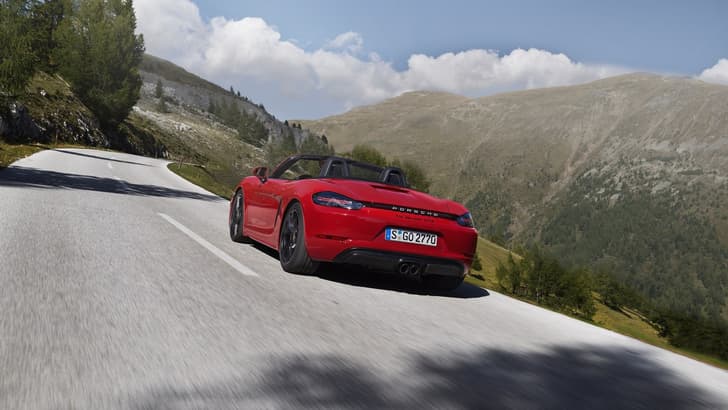 Porsche 718 Cayman GTS and Boxster GTS image gallery
