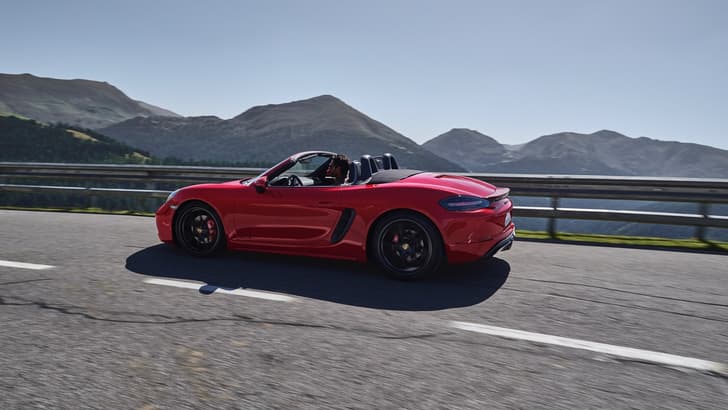 Porsche 718 Cayman GTS and Boxster GTS image gallery