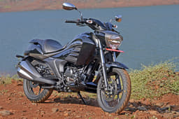 2017 Suzuki Intruder 150 image gallery 