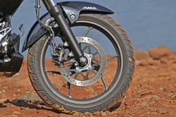 2017 Suzuki Intruder 150 image gallery 