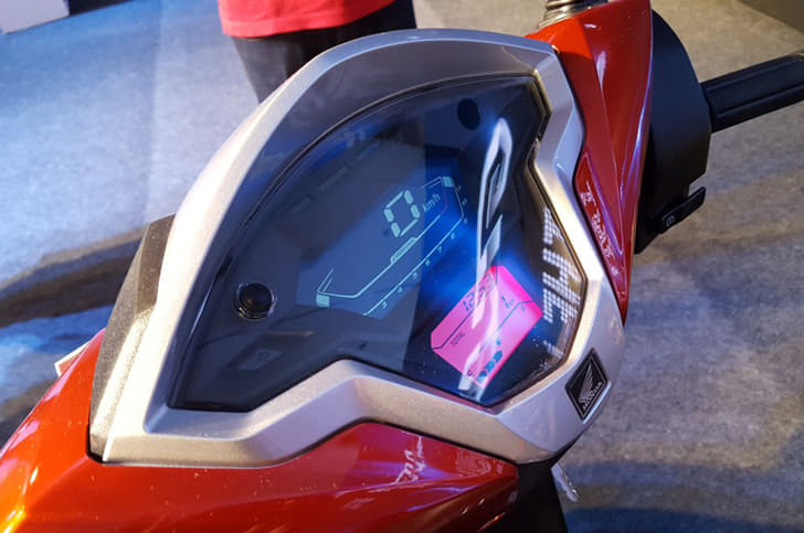 2017 Honda Grazia image gallery