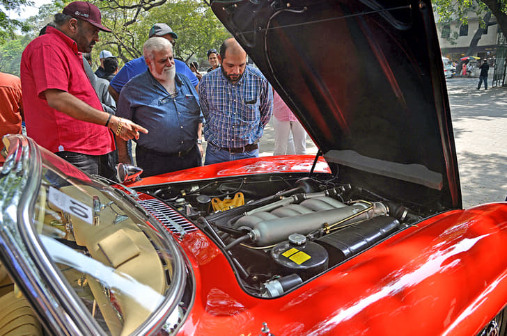 300SL's straight-six motor featured fuel injection.