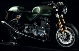Norton Commando 961 Sport in green.