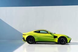 2018 Aston Martin Vantage image gallery