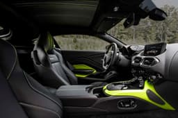 2018 Aston Martin Vantage image gallery