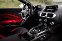 2018 Aston Martin Vantage image gallery