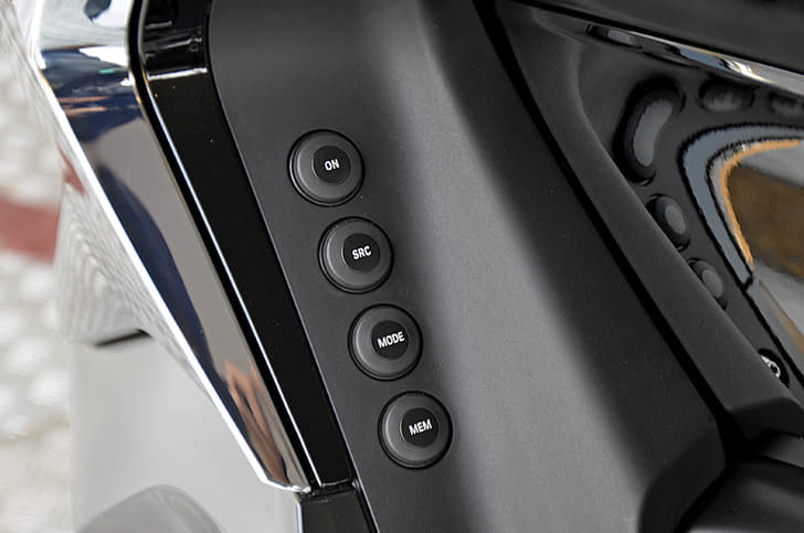 Shortcut function buttons on the BMW K1600B.