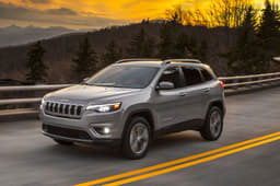 Jeep Grand Cherokee Front Right Three Quarter Jeep Grand Cherokee Front Right Three Quarter