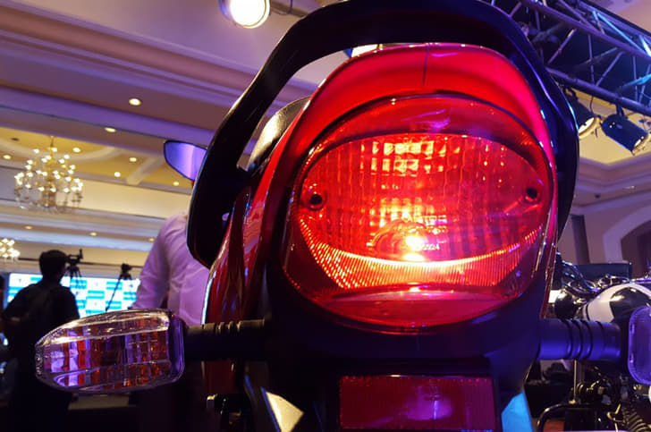 2018 Bajaj Platina image gallery