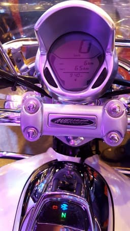 2018 Bajaj Avenger Cruise 220 image gallery