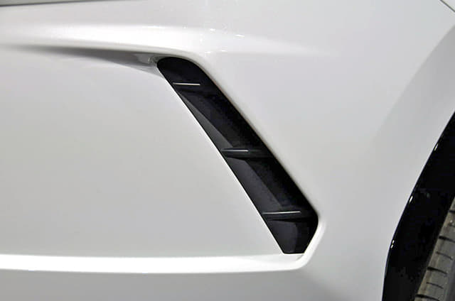 Color White Image - 5147