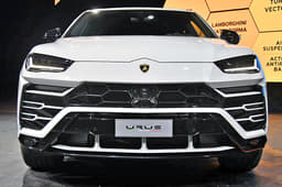 Lamborghini Urus Front View Lamborghini Urus Front View