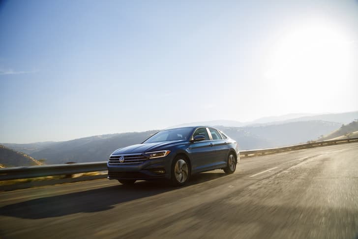 2018 Volkswagen Jetta image gallery
