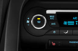 2018 Ford Figo facelift (Ka+) image gallery