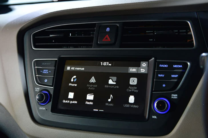 New touchscreen infotainment system with Android Auto and Apple CarPlay.