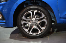 2018 Hyundai i20 facelift image gallery