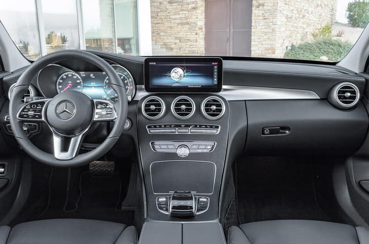 2018 Mercedes C-class image gallery