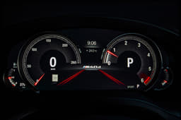 2018 BMW X4 SUV image gallery