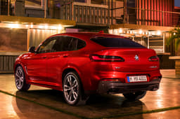 2018 BMW X4 SUV image gallery