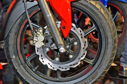 2018 TVS Apache RTR 160 4V image gallery