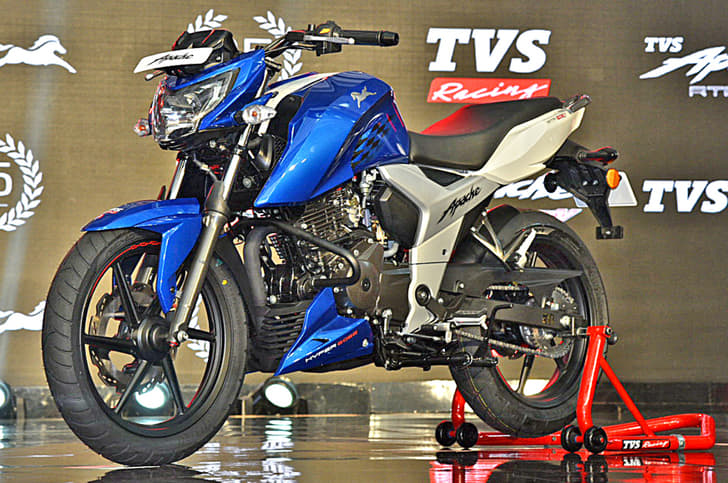 Available in three trim – carb with front disc (Rs 81,490), carb with front and rear disc (Rs 84,490) and fuel-injected with front and rear disc (Rs 89,990).