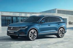 2018 Volkswagen Touareg image gallery